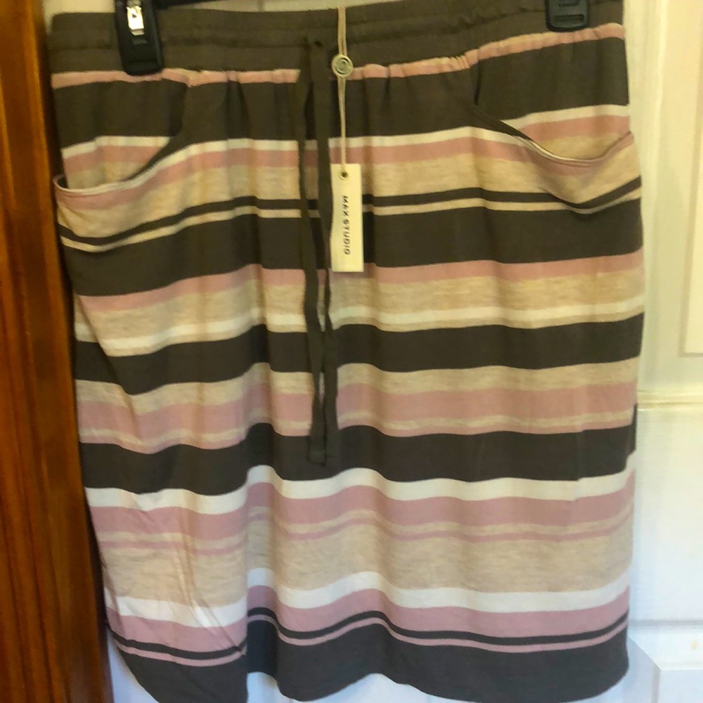 Ladies skirt